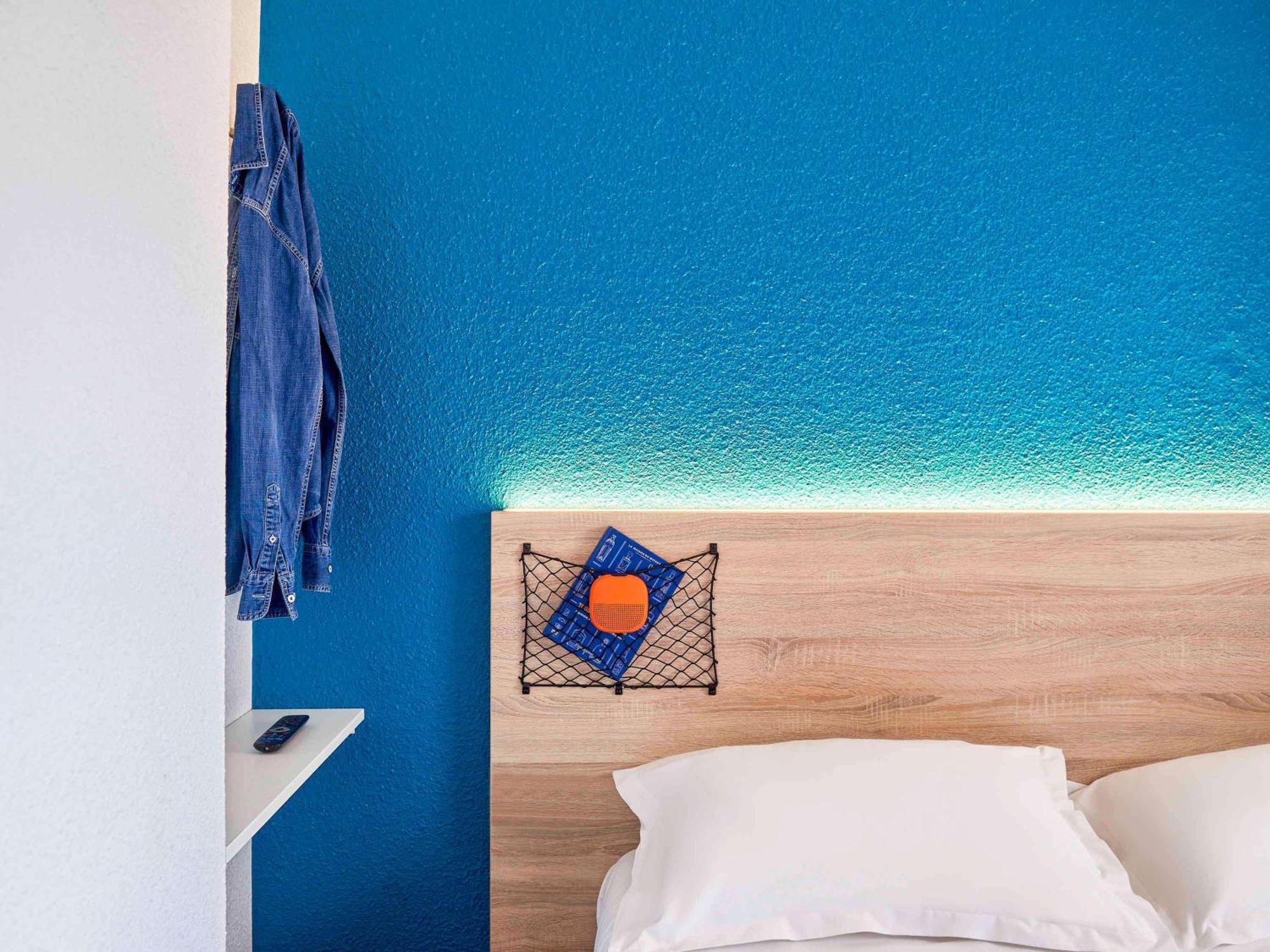 Hotelf1 Lille Metropole *